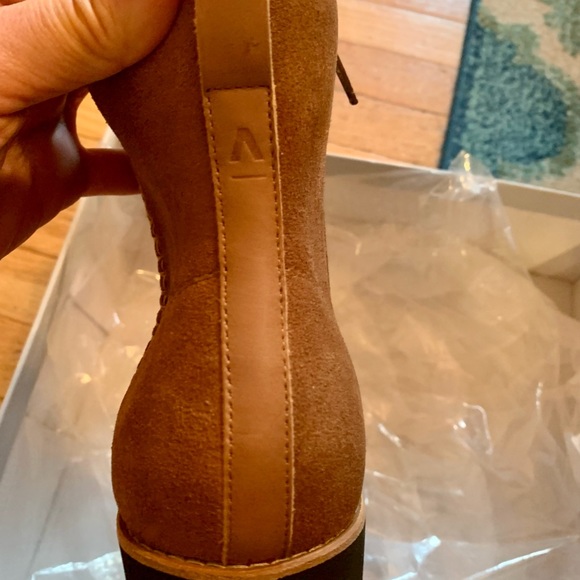 BNIB ABEO KALEIGH SUEDE BOOTS -Maple, Size 11, Neutral Footbed - Picture 13 of 13